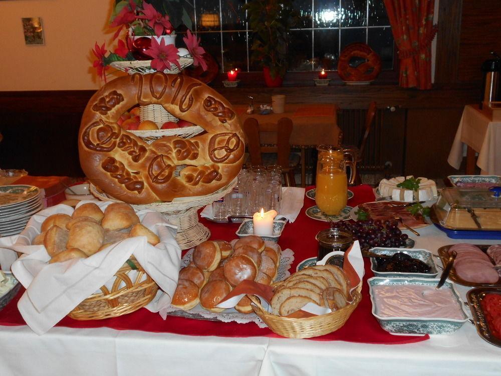Hotel-Pension Zum Bierhaus Rötenbach Екстериор снимка